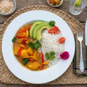 Curry d'Ananas au Poulet & Son Riz Coco